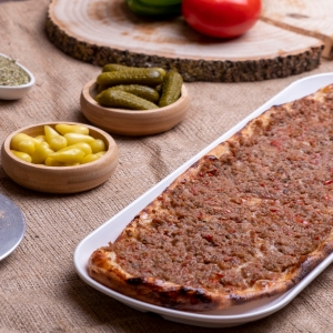 Kıymalı Pide
